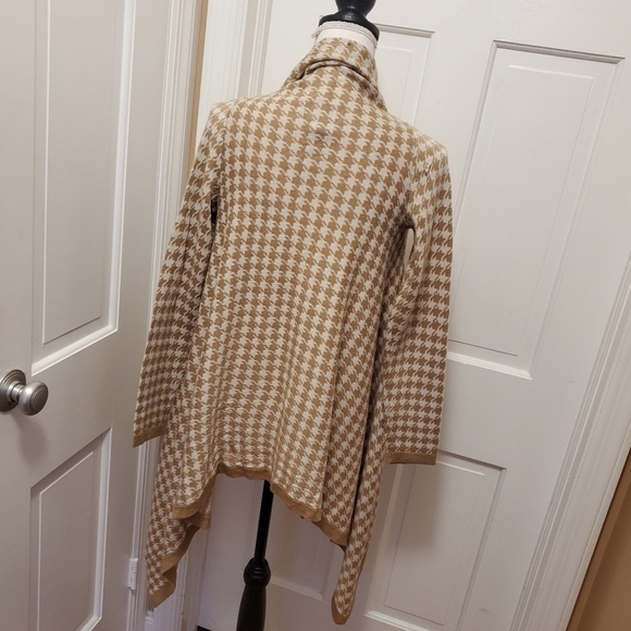 Fenn Wright Beige and White Houndstooth cascading open front cardigan size small - Picture 3 of 9